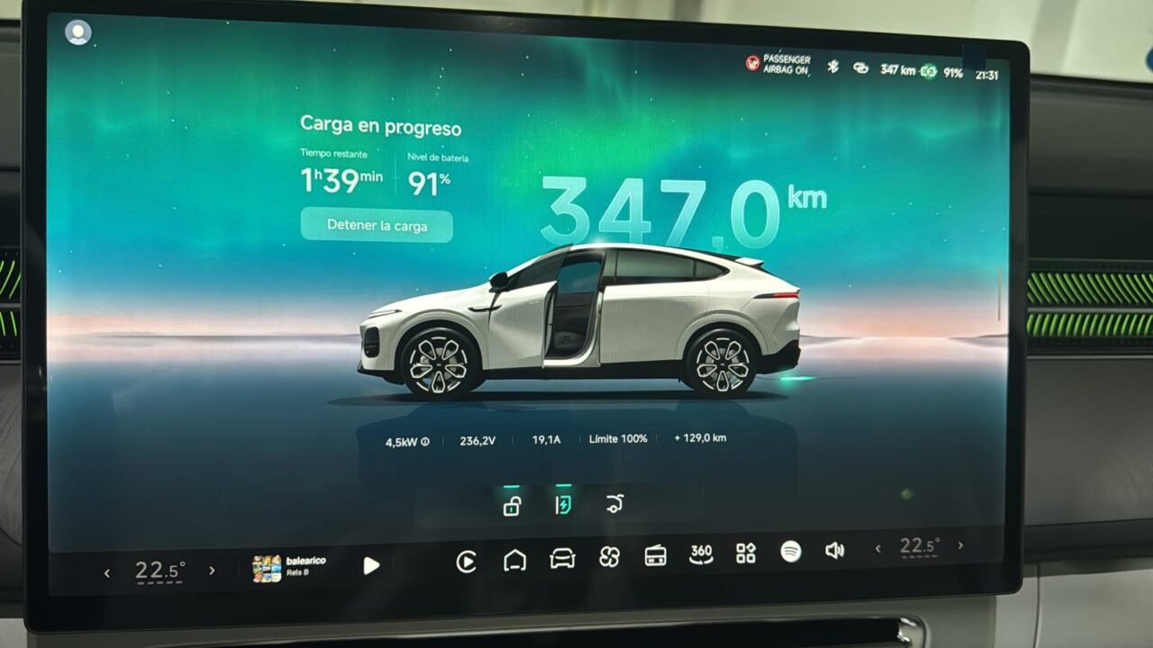 subvención cargador coche eléctrico