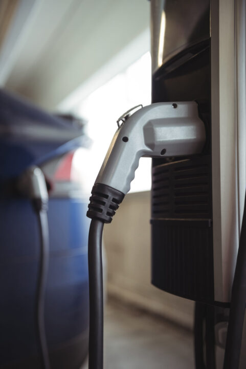Cargador de pared Wallbai para coches eléctricos y cable de recarga enchufado